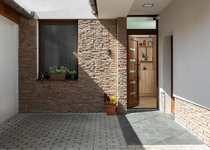 Dolce Apartmanhaz Διαμέρισμα Έγκερ